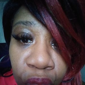 Meet your Posher, Connie